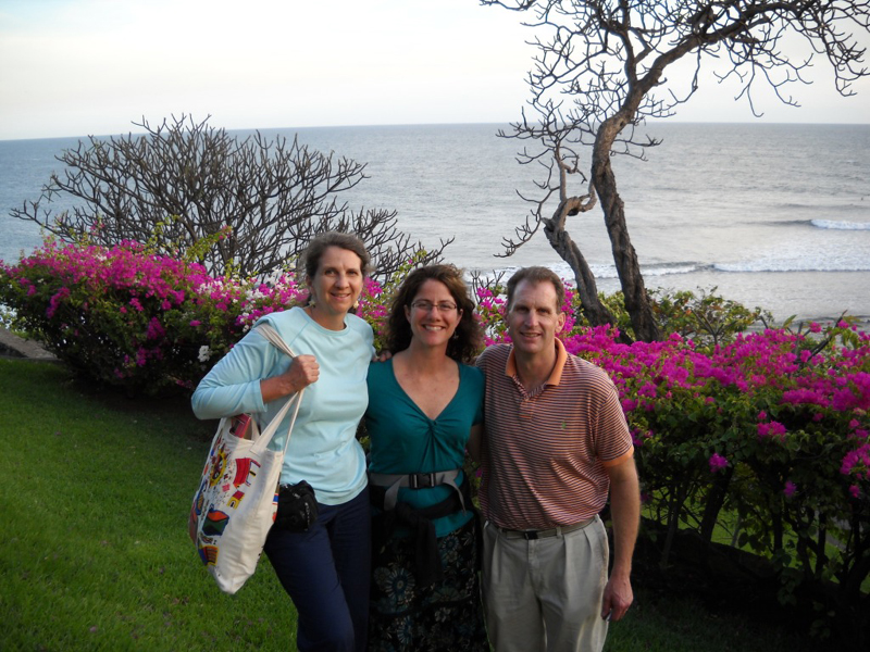 ES_Sibs_by_the_Sea