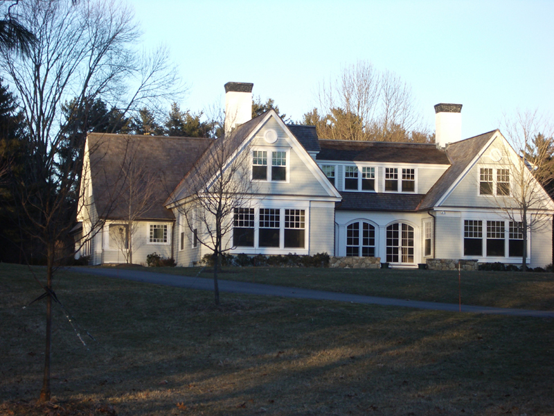 Estabrook_Rd_ctyd_house2