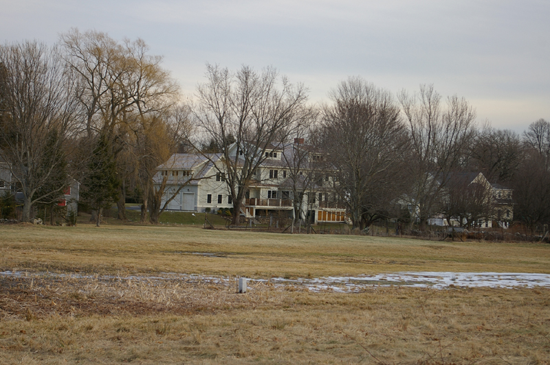 Monument_St_houseback